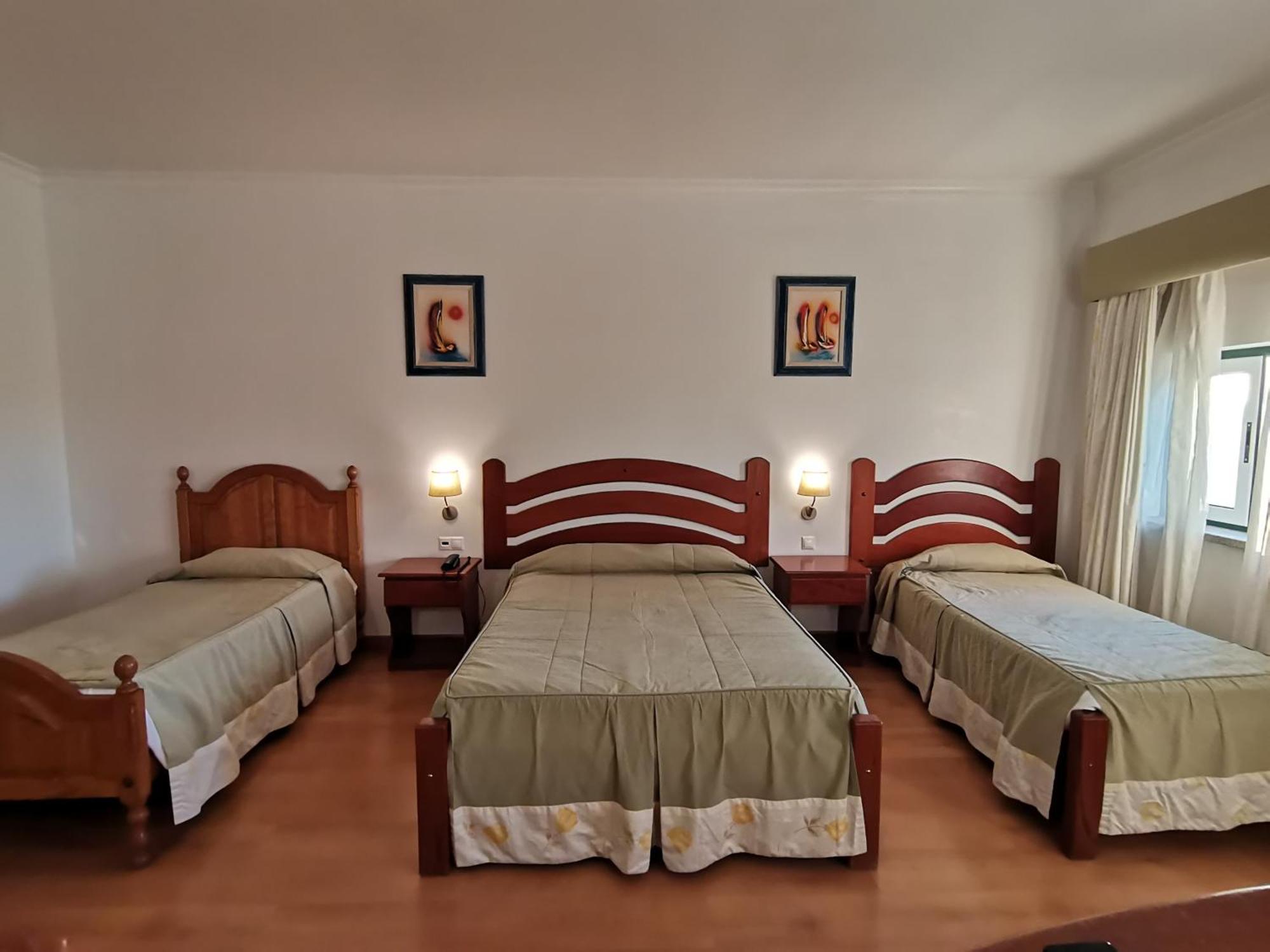 Hotel Quinta Dos Cedros Celorico Da Beira Buitenkant foto