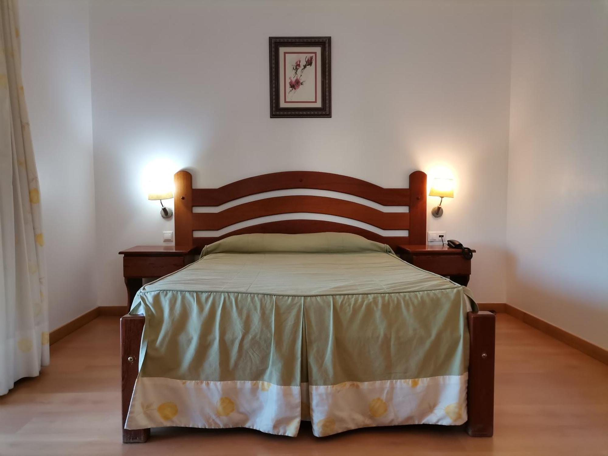 Hotel Quinta Dos Cedros Celorico Da Beira Buitenkant foto
