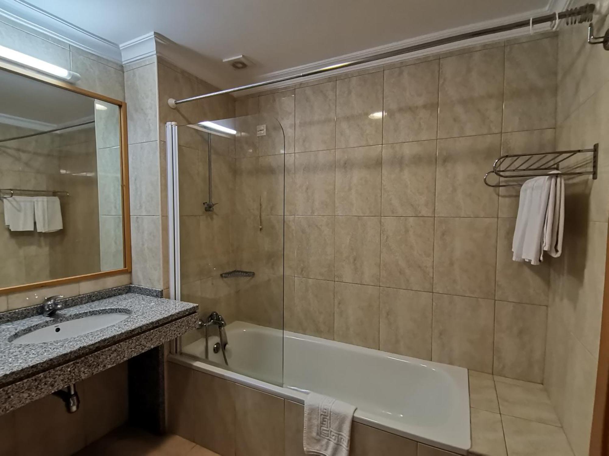 Hotel Quinta Dos Cedros Celorico Da Beira Kamer foto