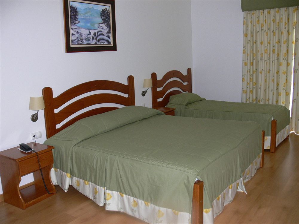 Hotel Quinta Dos Cedros Celorico Da Beira Buitenkant foto